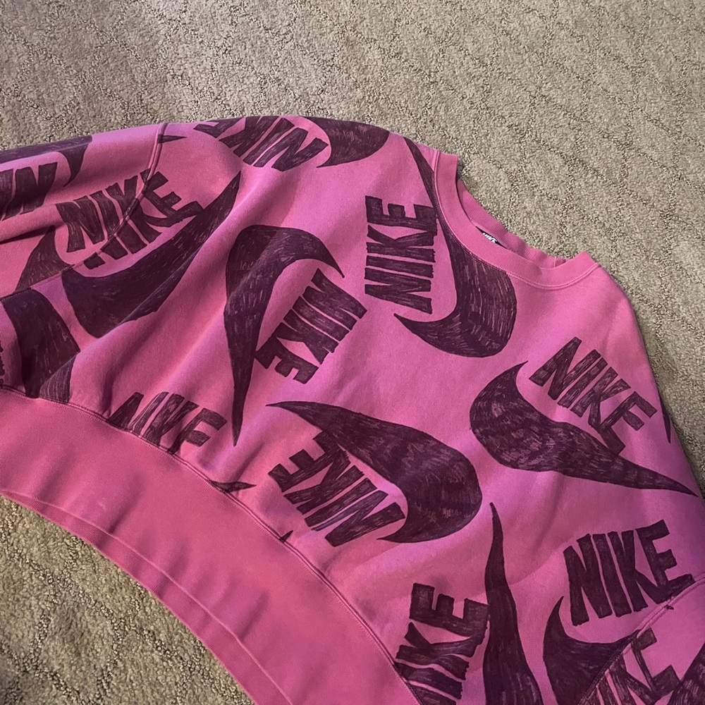 Nike Pink and Maroon Graphic Sweatshirt